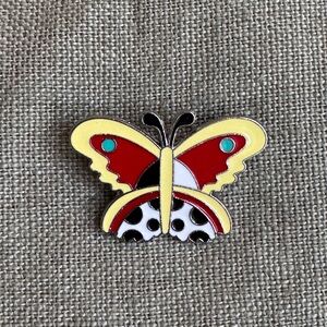 Disney Enamel Trading Pin - 101 Dalmatians - Cruella De Vil Butterfly